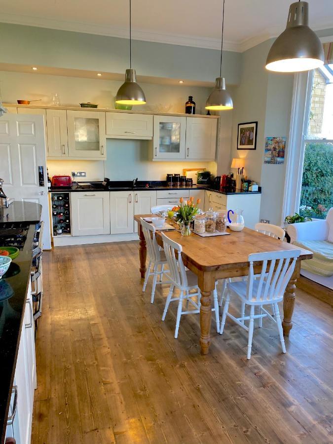 Laurel House Bed and Breakfast Τσέλτενχαμ Εξωτερικό φωτογραφία